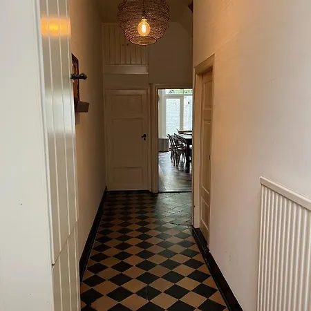 Сasa de vacaciones Monumentale Stadswoning In Hartje Binnenstad
